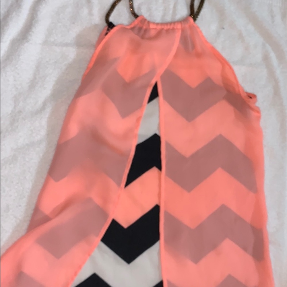 Top - Picture 2 of 2